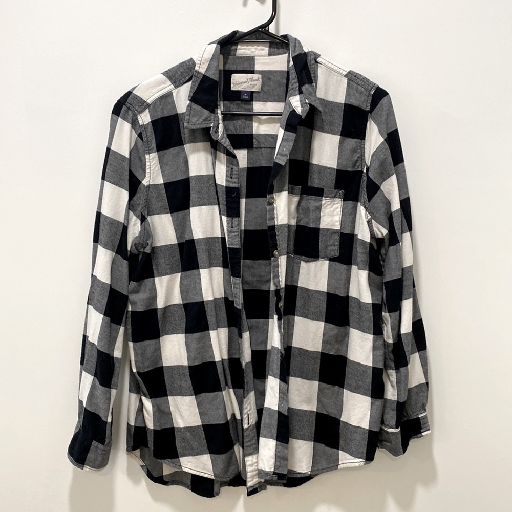 Black and white button down flannel